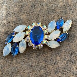 Elegant Blue and White Gemstone Brooch